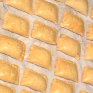 Big Chicken Pies 50pcs